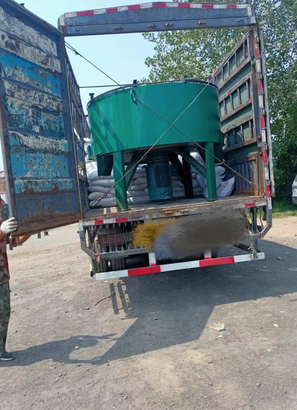 �����ֳ� />
							</a>
							<br />
							<a href=