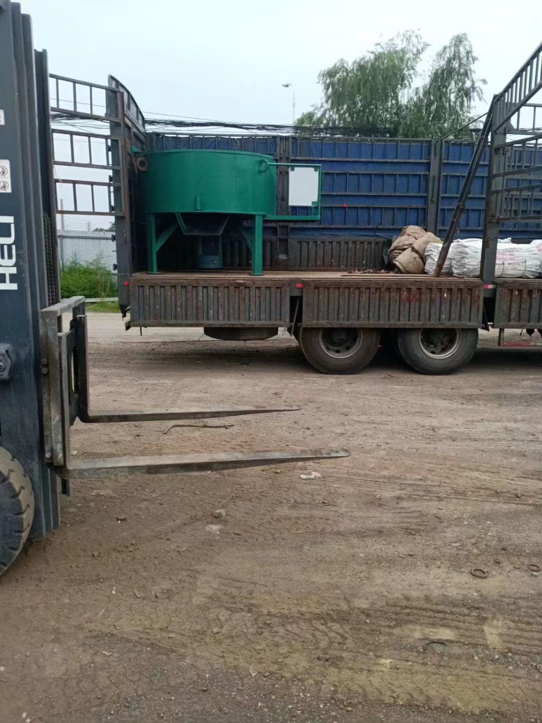 �����ֳ� />
							</a>
							<br />
							<a href=